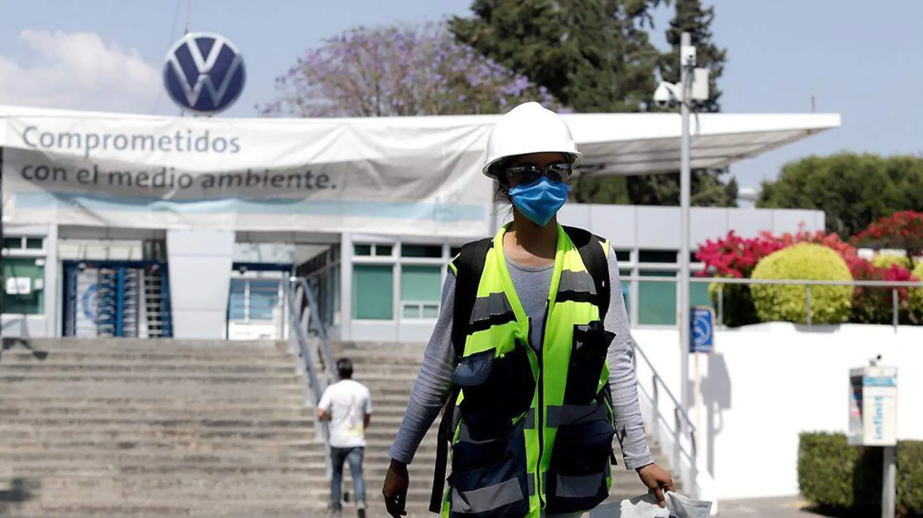 Los mil trabajadores que serán despedidos en las próximas semanas de la empresa Seglo podrán ser contratados